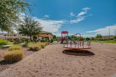 4698 E Laurel Avenue, Gilbert, AZ 85234 - Photo 10