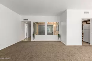 4901 E Magic Stone Dr, Phoenix, AZ 85044 - Photo 10