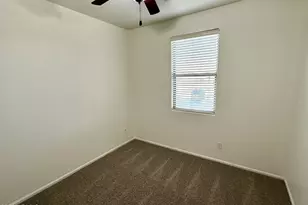 971 S Deerfield Ln, Gilbert, AZ 85296 - Photo 10