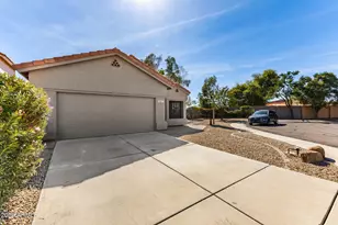 14613 S 43rd St, Phoenix, AZ 85044 - Photo 2