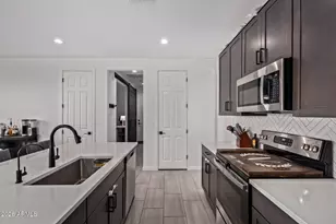 2554 S 179th Dr, Goodyear, AZ 85338 - Photo 10