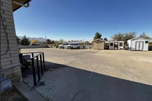345 W Taylor Dr, Sierra Vista, AZ 85635 - Photo 8