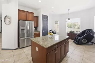 26657 W Mohawk Ln, Buckeye, AZ 85396 - Photo 10
