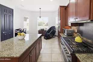 26657 W Mohawk Ln, Buckeye, AZ 85396 - Photo 14