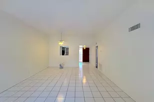 1225 E Avenida Hermosa, Phoenix, AZ 85014 - Photo 10