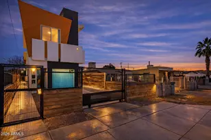 1933 E Monroe St, Phoenix, AZ 85034 - Photo 2