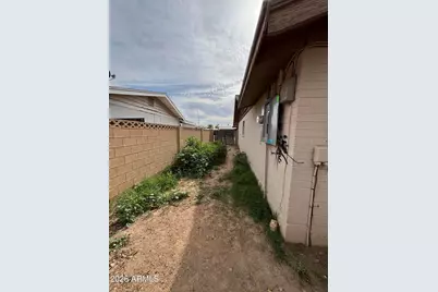 6258 W Wolf Street, Phoenix, AZ 85033 - Photo 22