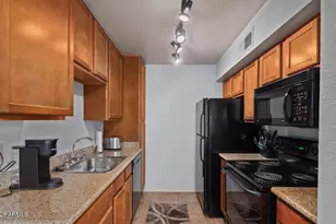 3600 N Hayden Rd, Scottsdale, AZ 85251 - Photo 8