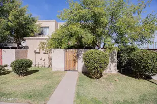 4260 N 67th Dr, Phoenix, AZ 85033 - Photo 2