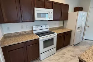 7464 S 31st Pl, Phoenix, AZ 85042 - Photo 8