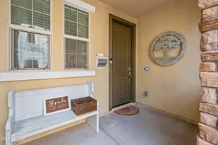 3183 S Magnolia Ln, Chandler, AZ 85286 - Photo 8