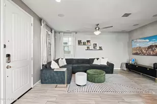 3183 S Magnolia Ln, Chandler, AZ 85286 - Photo 10