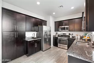 3183 S Magnolia Ln, Chandler, AZ 85286 - Photo 2