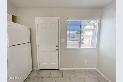 308 E Vogel Avenue #6, Phoenix, AZ 85020 - Photo 6