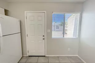 308 E Vogel Ave, Phoenix, AZ 85020 - Photo 6