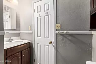 2018 S 3rd Dr, Phoenix, AZ 85003 - Photo 14