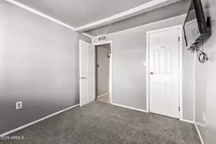 2018 S 3rd Dr, Phoenix, AZ 85003 - Photo 12