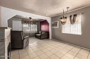 2018 S 3rd Dr, Phoenix, AZ 85003 - Photo 4