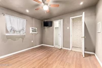 2018 S 3rd Drive, Phoenix, AZ 85003 - Photo 8