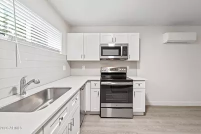 1707 N 18th Street #B7, Phoenix, AZ 85006 - Photo 8