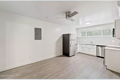 1707 N 18th Street #B7, Phoenix, AZ 85006 - Photo 6