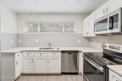 1707 N 18th Street #B7, Phoenix, AZ 85006 - Photo 1