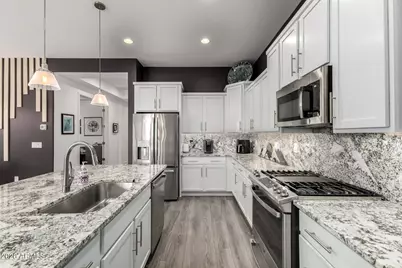 18427 W Clinton Street, Surprise, AZ 85388 - Photo 16