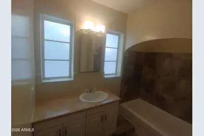 539 W Wilshire Drive, Phoenix, AZ 85003 - Photo 12