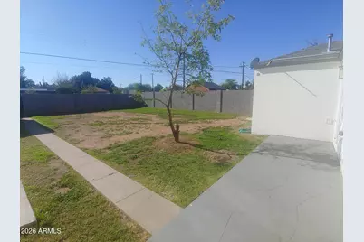 539 W Wilshire Drive, Phoenix, AZ 85003 - Photo 16