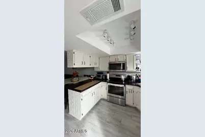 1055 W 5th Street #21, Tempe, AZ 85281 - Photo 6