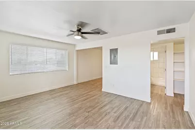 1707 N 18th Street #B9, Phoenix, AZ 85006 - Photo 2