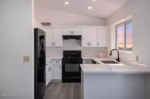 6539 E Ingram St, Mesa, AZ 85205 - Photo 6