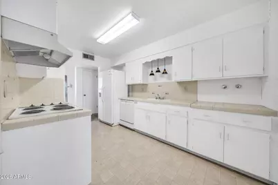 11622 N Desert Hills Drive W, Sun City, AZ 85351 - Photo 4