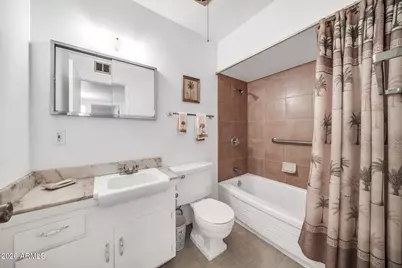 11622 N Desert Hills Drive W, Sun City, AZ 85351 - Photo 26