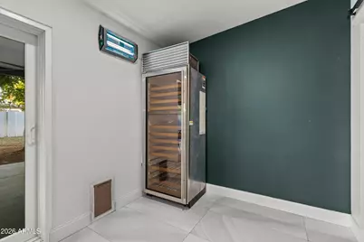 3938 E Cheery Lynn Road, Phoenix, AZ 85018 - Photo 20