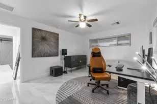 3938 E Cheery Lynn Rd, Phoenix, AZ 85018 - Photo 28