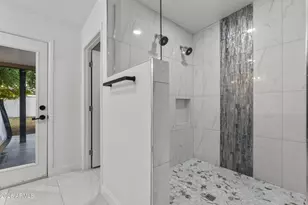 3938 E Cheery Lynn Rd, Phoenix, AZ 85018 - Photo 26