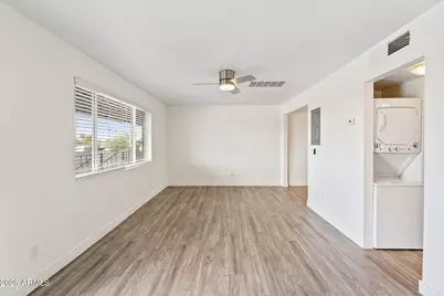 1707 N 18th Street #B11, Phoenix, AZ 85006 - Photo 8