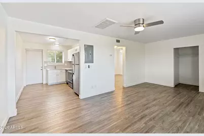 1707 N 18th Street #B11, Phoenix, AZ 85006 - Photo 2