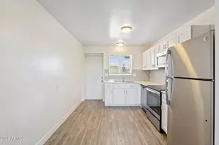 1707 N 18th St, Phoenix, AZ 85006 - Photo 12