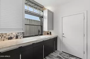 8614 E Berridge Ln, Scottsdale, AZ 85250 - Photo 50