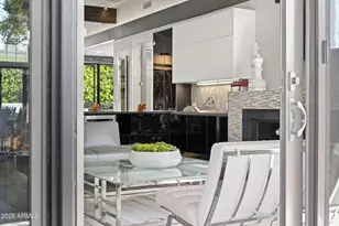 8614 E Berridge Ln, Scottsdale, AZ 85250 - Photo 6