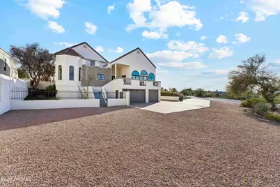 1002 E Coral Gables Drive, Phoenix, AZ 85022 - Photo 18