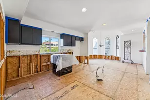 1002 E Coral Gables Dr, Phoenix, AZ 85022 - Photo 8