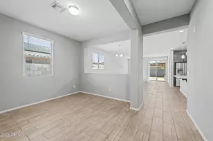 18167 W Robin Ln, Surprise, AZ 85387 - Photo 4