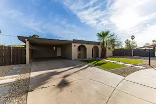 11801 N 37th Way, Phoenix, AZ 85028 - Photo 6