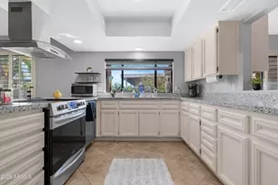 25821 S Hollygreen Dr, Sun Lakes, AZ 85248 - Photo 10