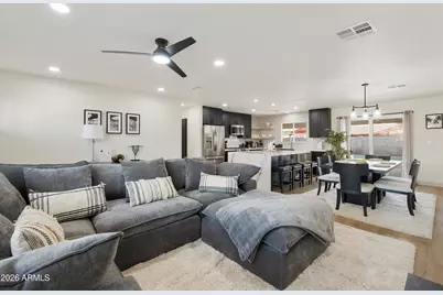 8419 E Edgemont Avenue, Scottsdale, AZ 85257 - Photo 2