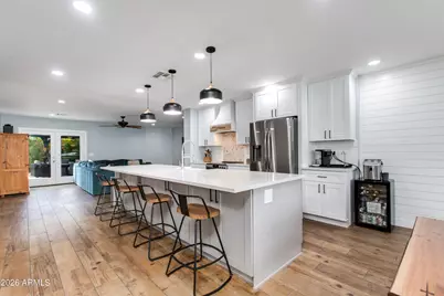 3818 N 32nd Place, Phoenix, AZ 85018 - Photo 12