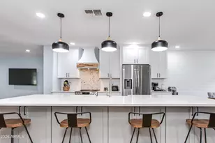 3818 N 32nd Pl, Phoenix, AZ 85018 - Photo 2